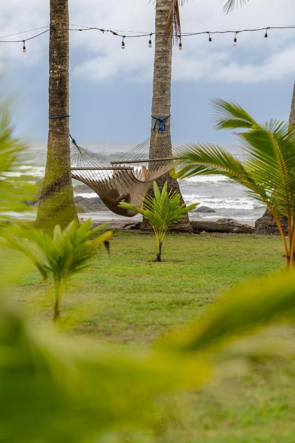 Salvatierra Beachfront Hotel Puerto Coyote Esterno foto