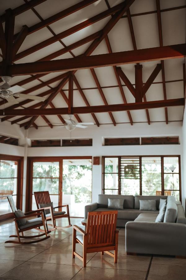 Salvatierra Beachfront Hotel Puerto Coyote Esterno foto