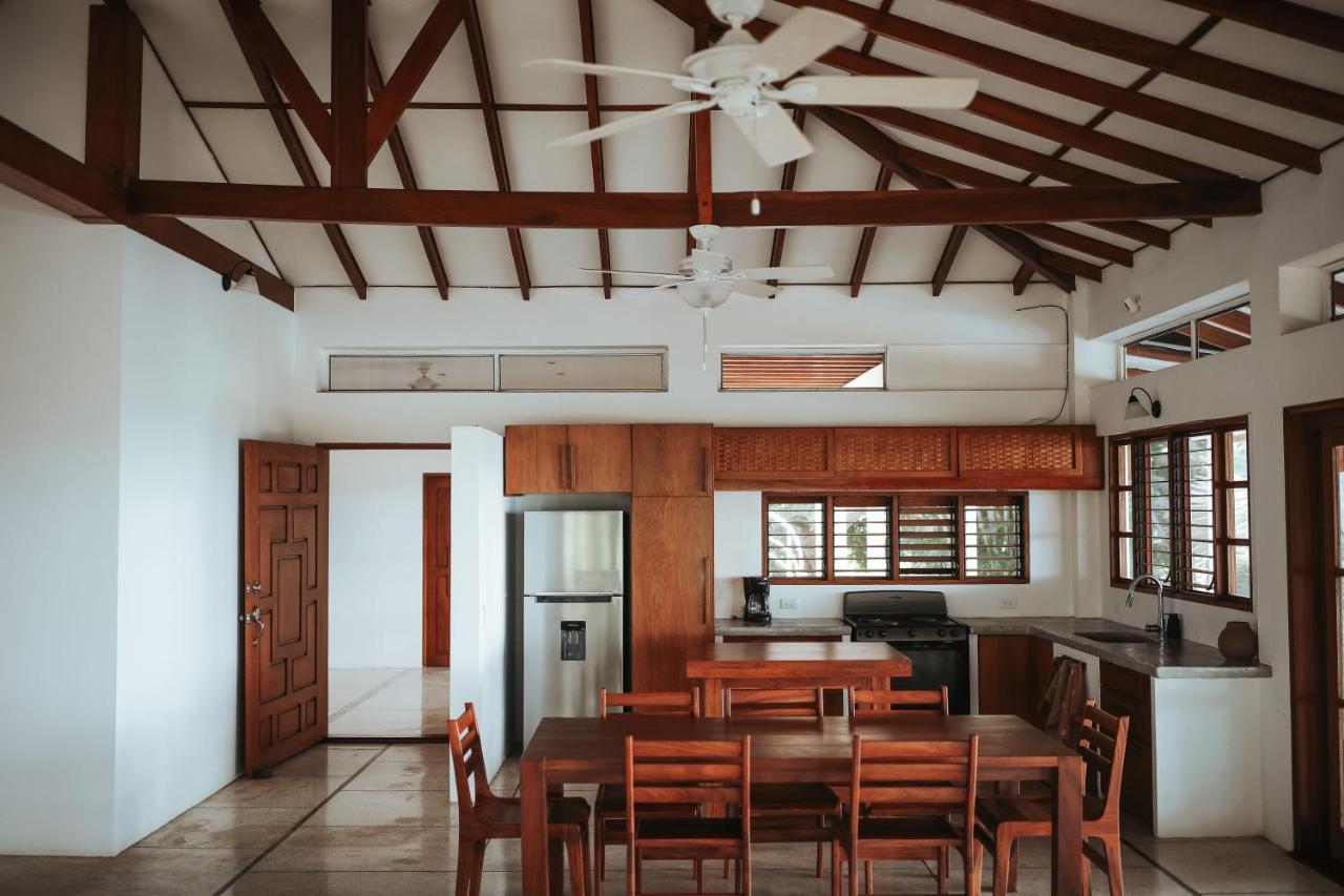 Salvatierra Beachfront Hotel Puerto Coyote Esterno foto